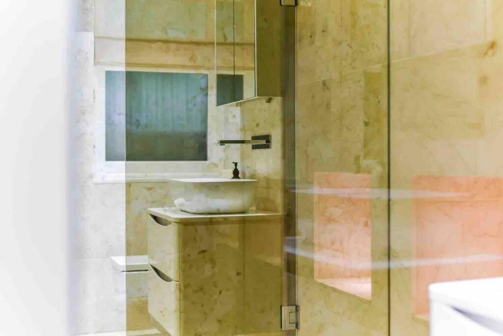 Luxury Modern Apartment Londres Extérieur photo